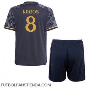 Real Madrid Toni Kroos #8 Segunda Equipación Niños 2023-24 Manga Corta (+ Pantalones cortos)